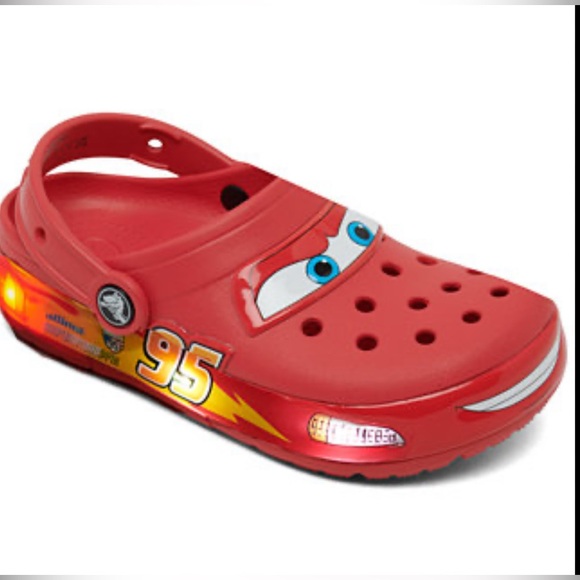 CROCS Other - NWOB CROCS Disney Pixar Cars Lightning McQueen Light-Up Men Sz 10